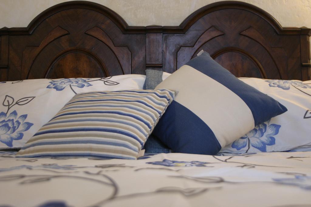 Casa Nobile Bed & Breakfast Tovo San Giacomo Стая снимка