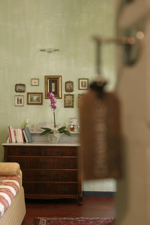 Casa Nobile Bed & Breakfast Tovo San Giacomo Стая снимка